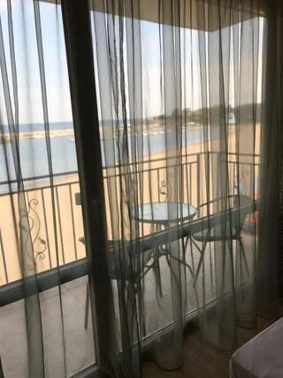 Гостевой дом Villa Maria 2 Черноморец Семейный номер с видом на море-1