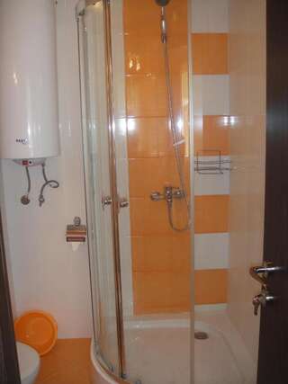 Гостевой дом Villa Maria 2 Черноморец Двухместный номер эконом-класса с 1 кроватью-1