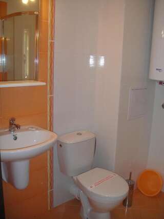 Гостевой дом Villa Maria 2 Черноморец Двухместный номер эконом-класса с 1 кроватью-3