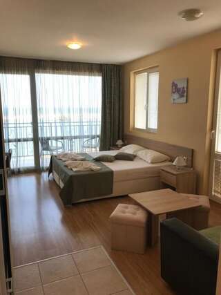 Гостевой дом Villa Maria 2 Черноморец Двухместный номер с 1 кроватью с видом на море-13